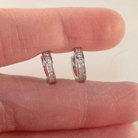 18K White Gold Filled Zircon Huggie Hoop Earrings - Picture 4 of 4